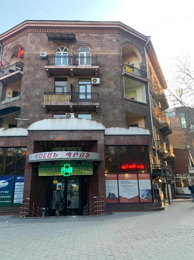 Infinity Hostel & Tour Jerevan Eksteriør bilde