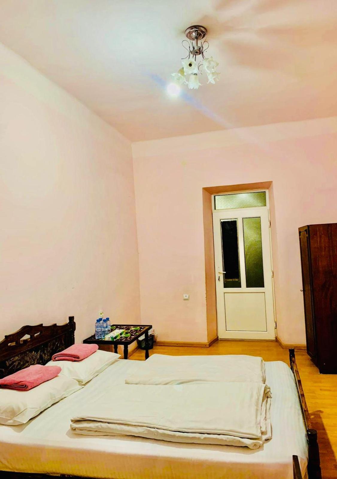 Infinity Hostel & Tour Jerevan Eksteriør bilde
